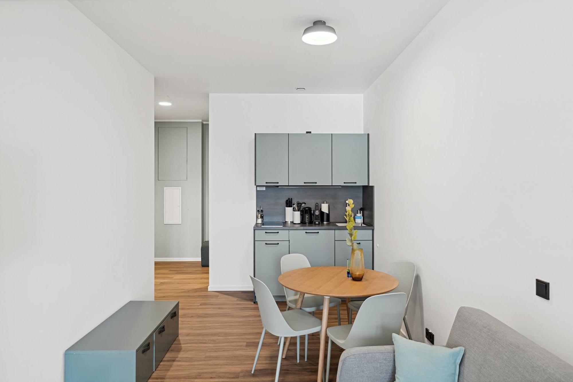 Limehome Memmingen Maximilianstrasse מראה חיצוני תמונה